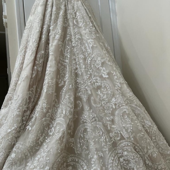 Oleg Cassini Beaded Lace Tulle Wedding Dress - Picture 7 of 9